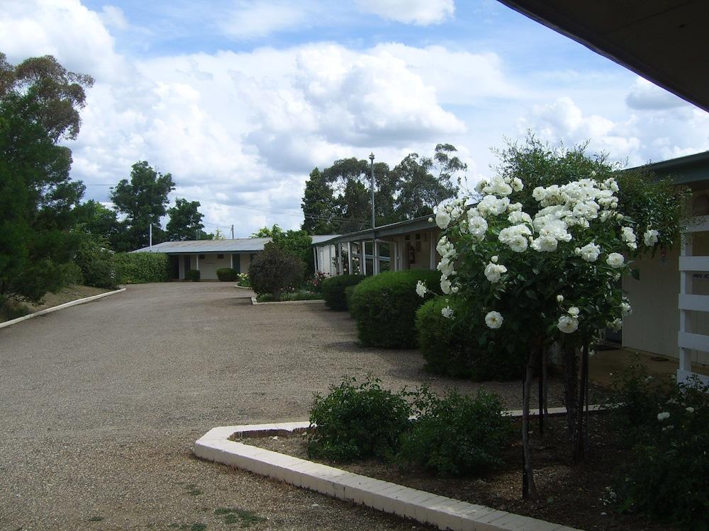 Garden Motor Inn Gundagai Luaran gambar