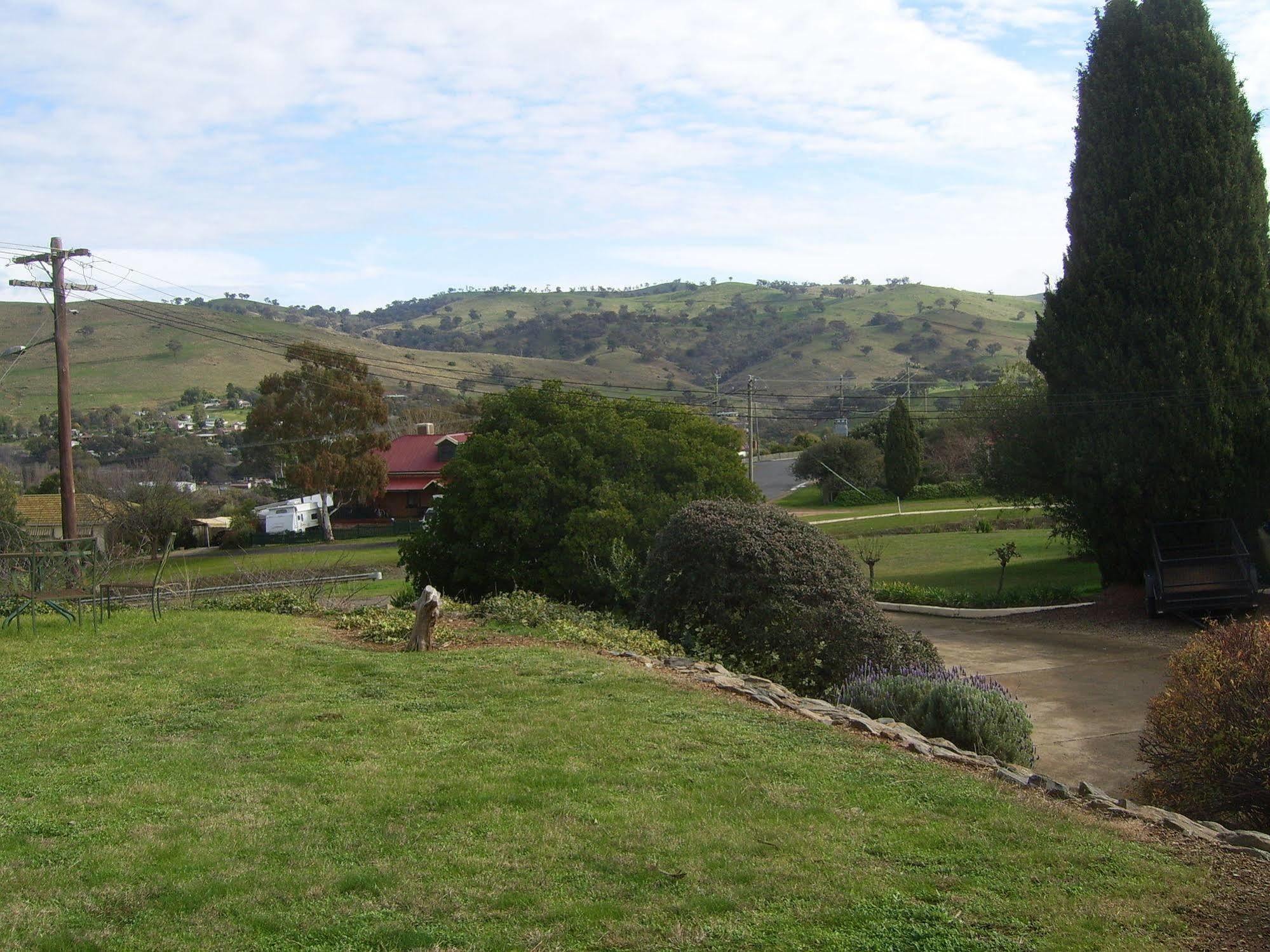 Garden Motor Inn Gundagai Luaran gambar